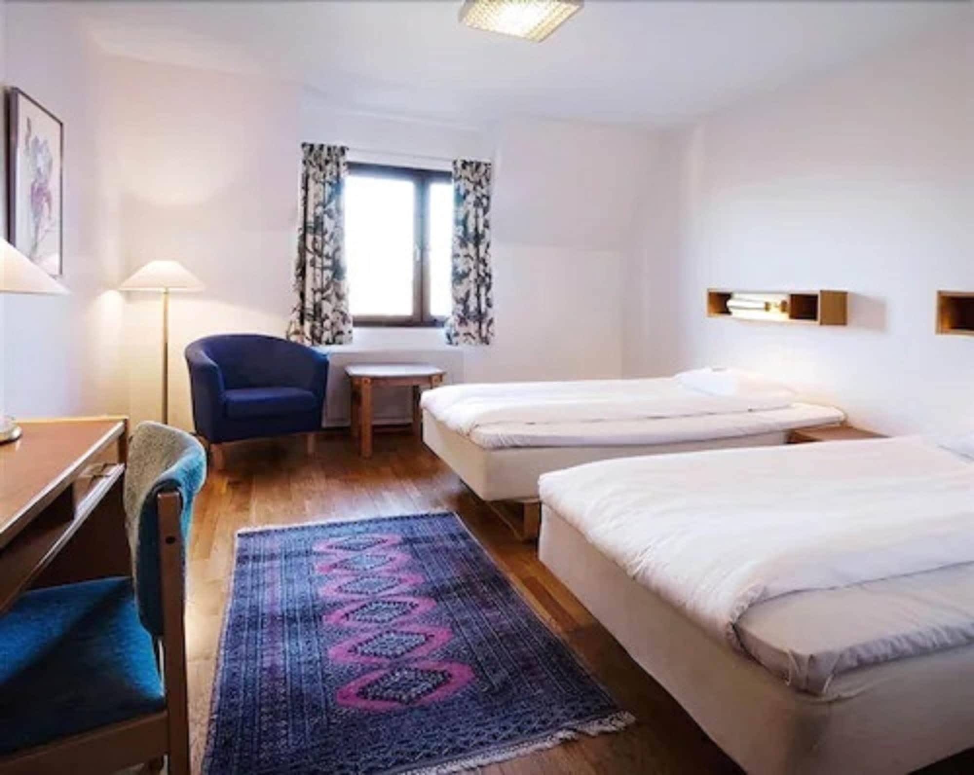 Western Park Astoria 3*